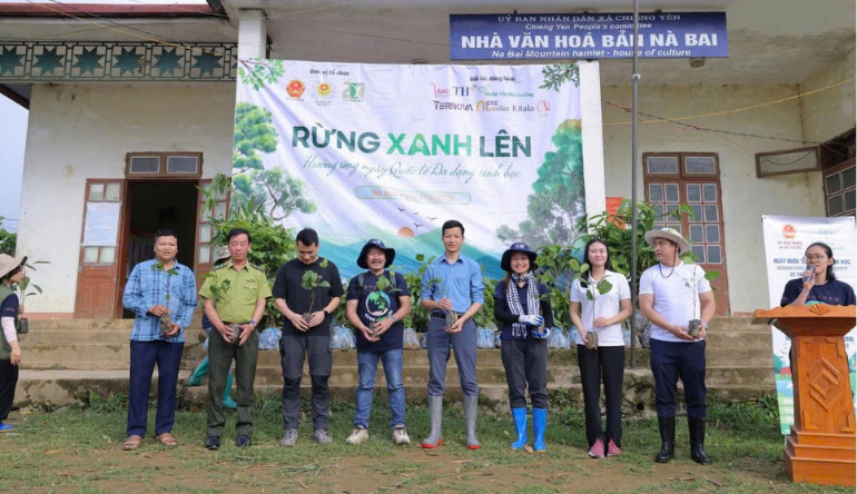 Quỹ Vì Tầm Vóc Việt đồng hành trồng 6.000 cây bản địa, lan tỏa hành trình “Rừng xanh lên” tại bản Bà Nai, tỉnh Sơn La